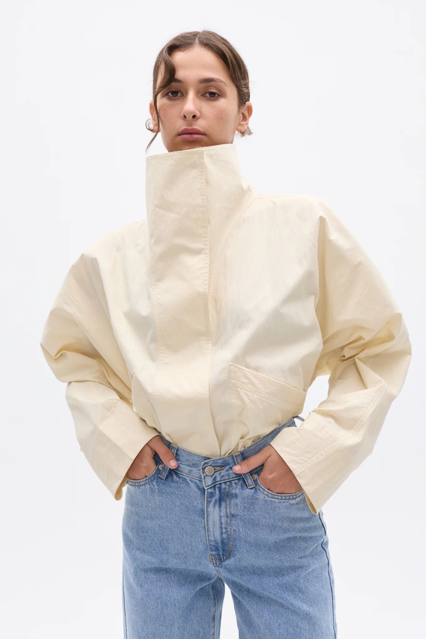 Eliza Bomber | Ivory