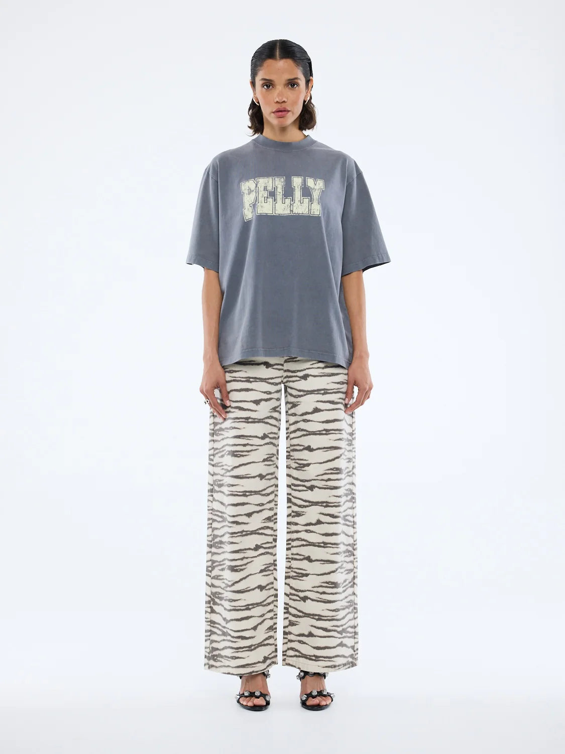 Pelly World Tour Tee | Washed Grey