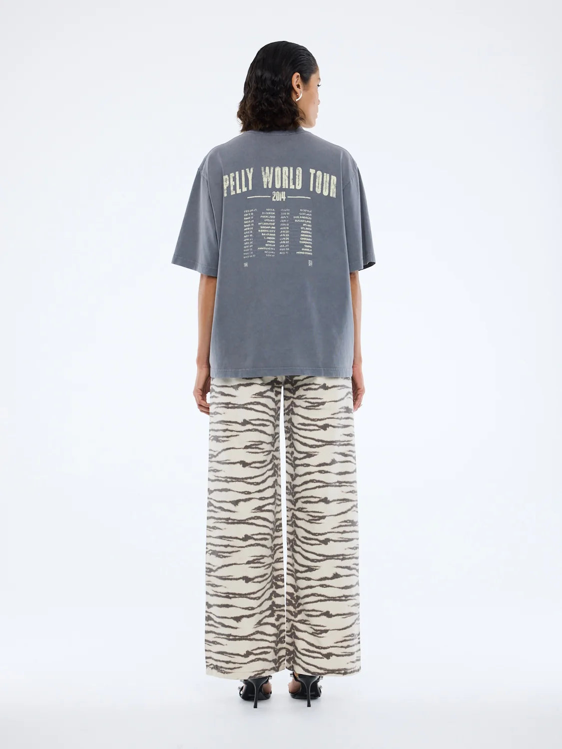 Pelly World Tour Tee | Washed Grey