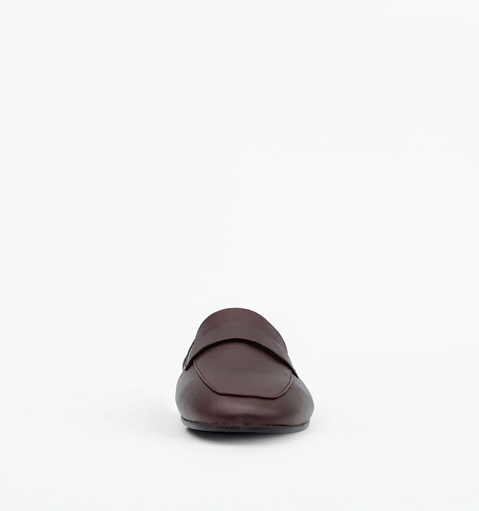 Ives | Burgundy Oiled Leather