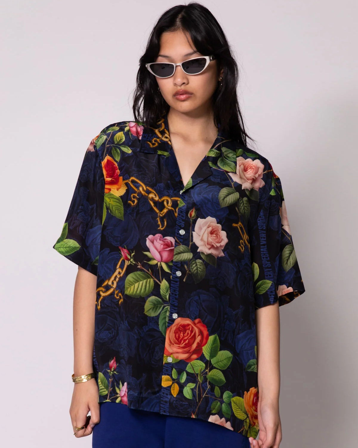 Chains and Roses Silk Resort Shirt | Black Print