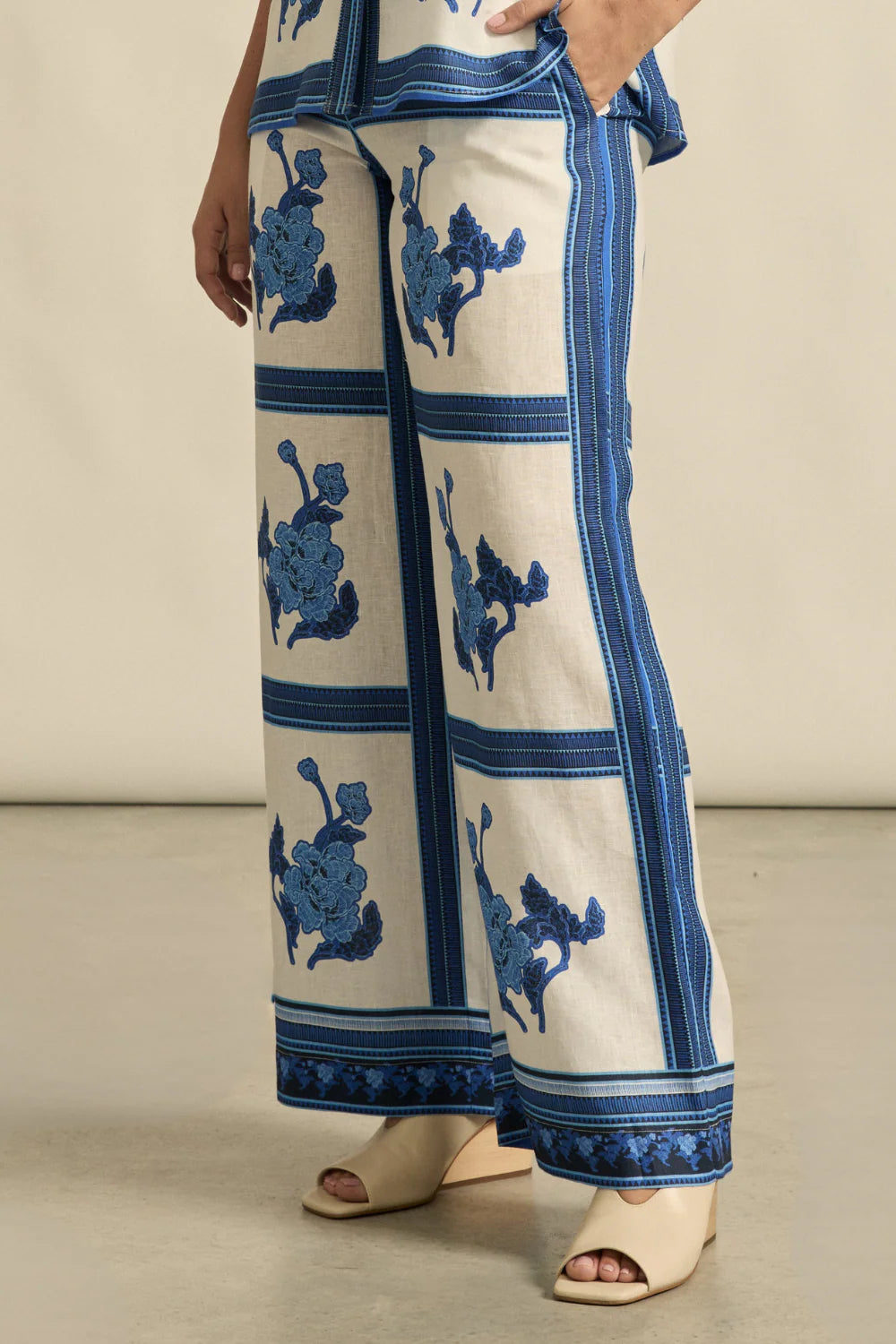 Gesture Pant | Azure Collage