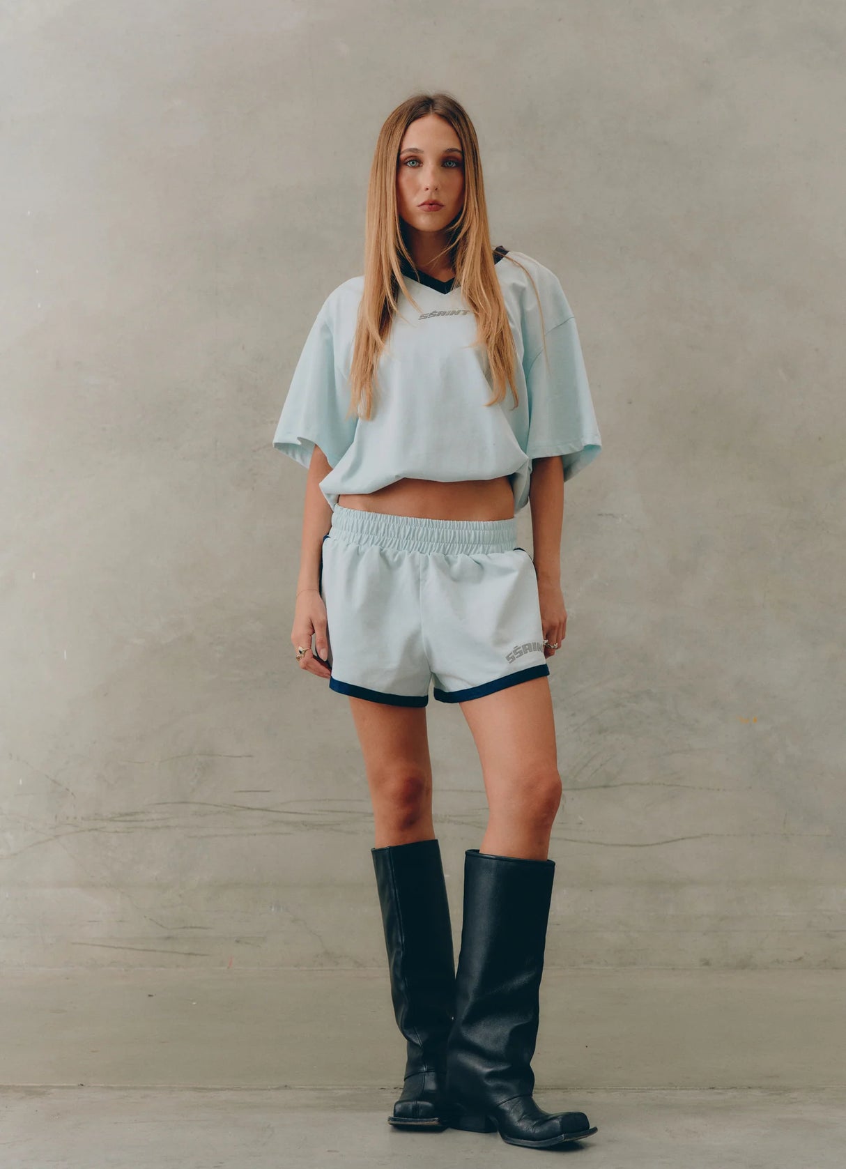 Reflective V Neck Tee | Mint