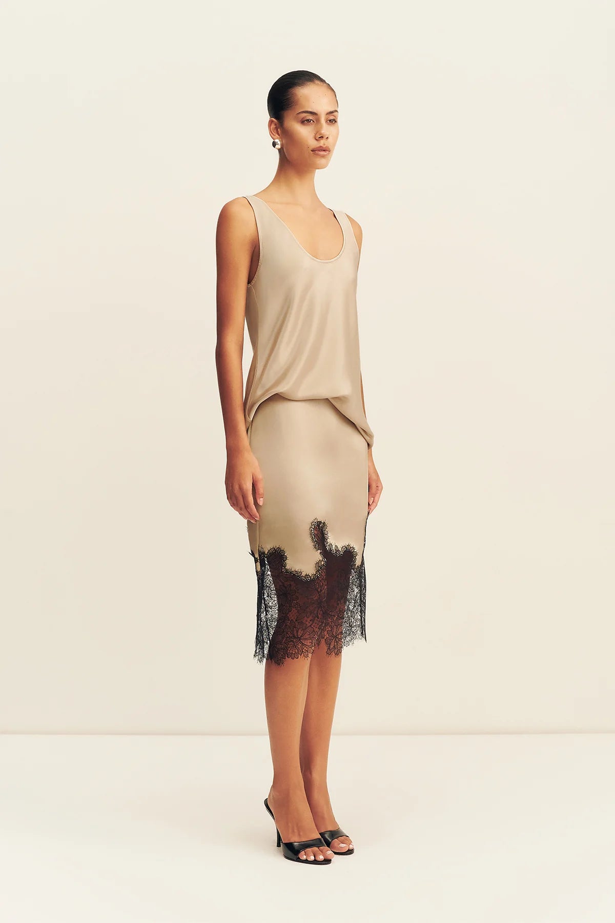 Lucia Lace Midi Skirt | Champagne