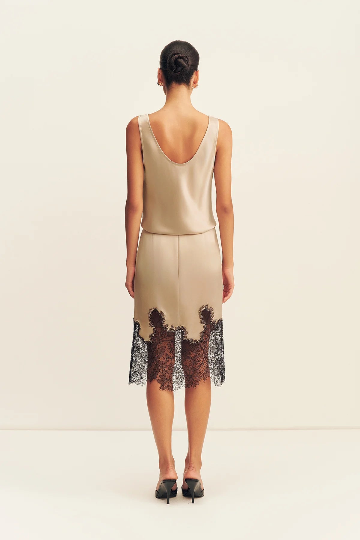 Lucia Lace Midi Skirt | Champagne