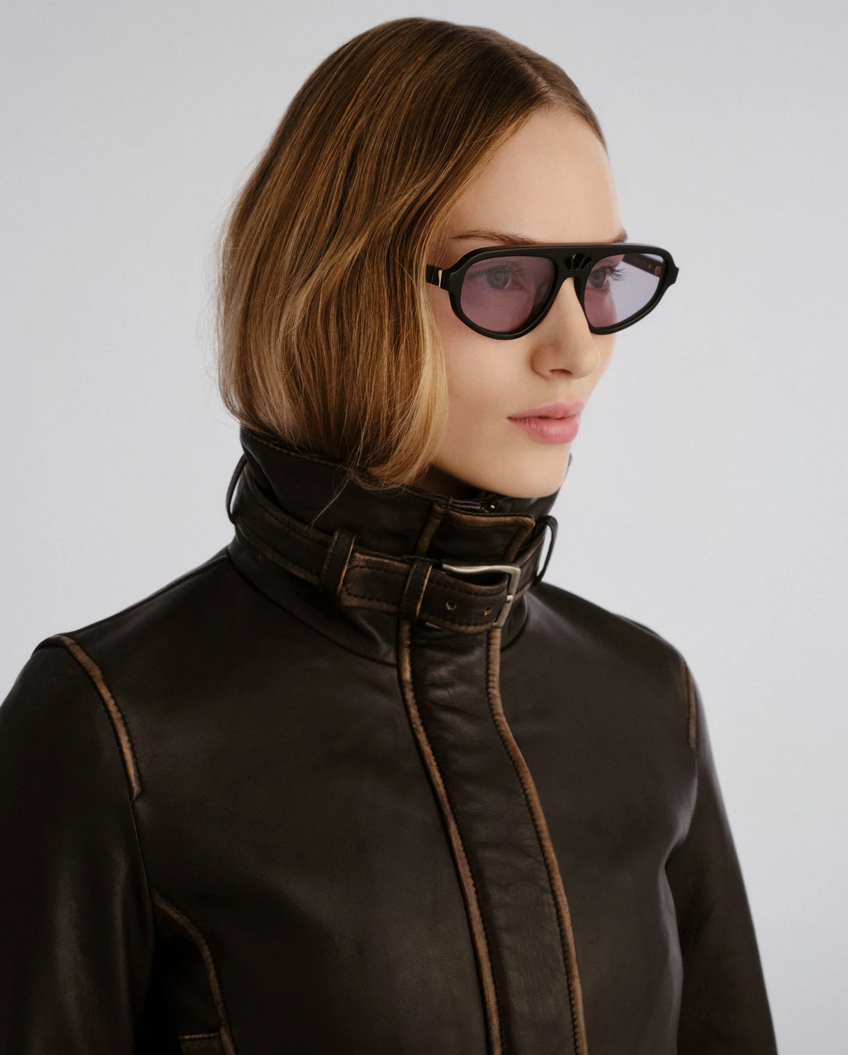 The Dakota | Black