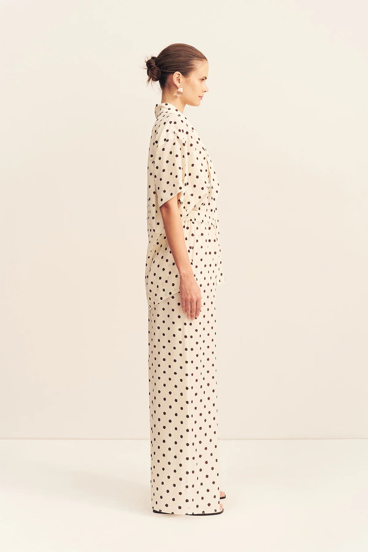 Houston Side Split Short Sleeve Shirt | Blanc Polka