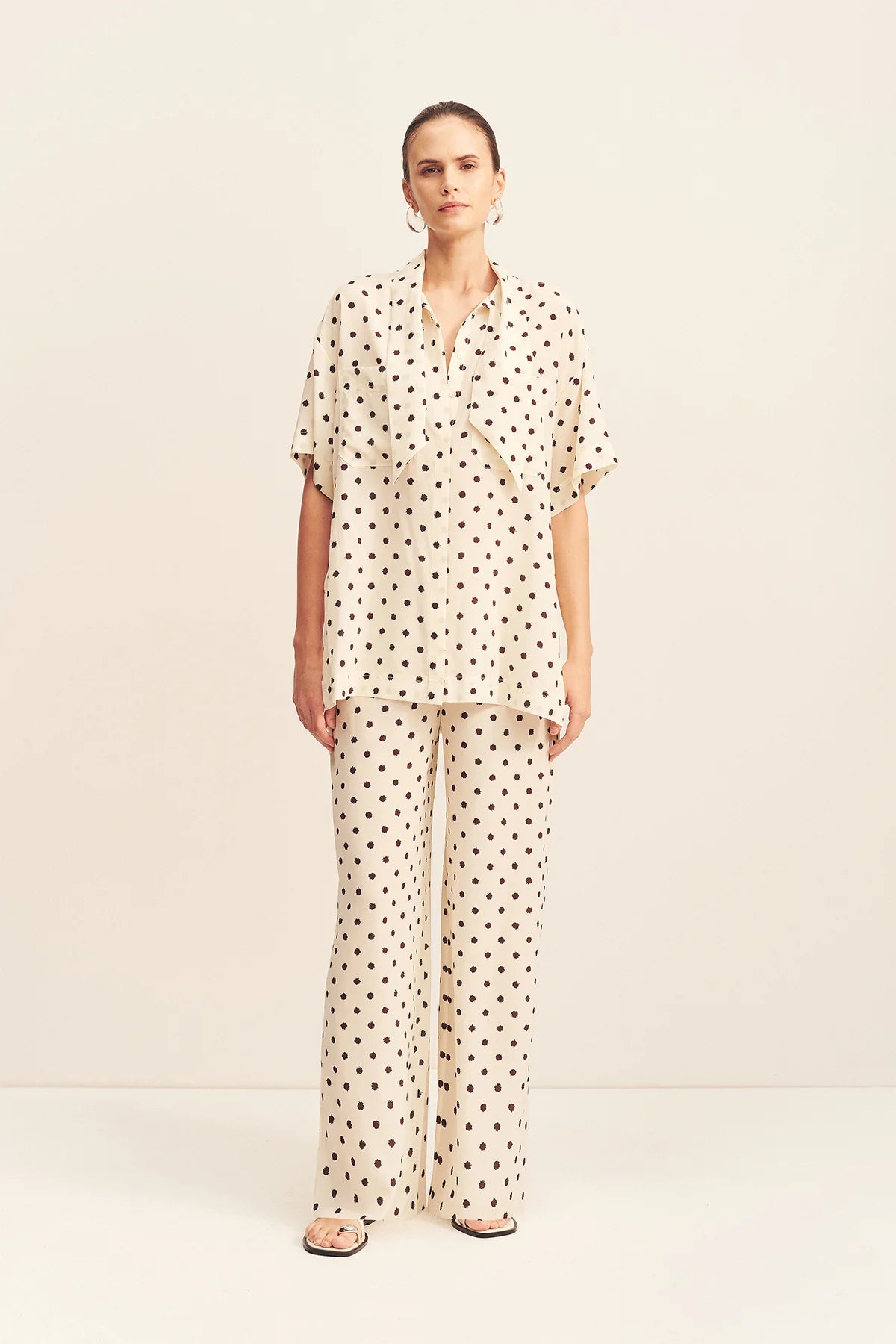 Houston Side Split Short Sleeve Shirt | Blanc Polka