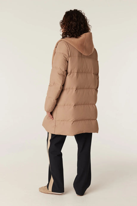 The Henderson Puffer | Camel