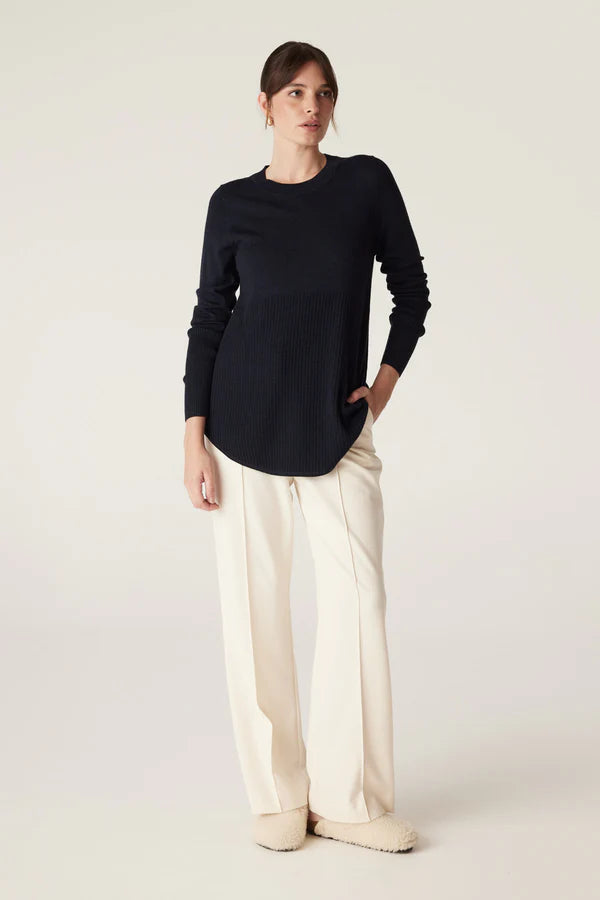 The Highlands Merino Jumper | Navy
