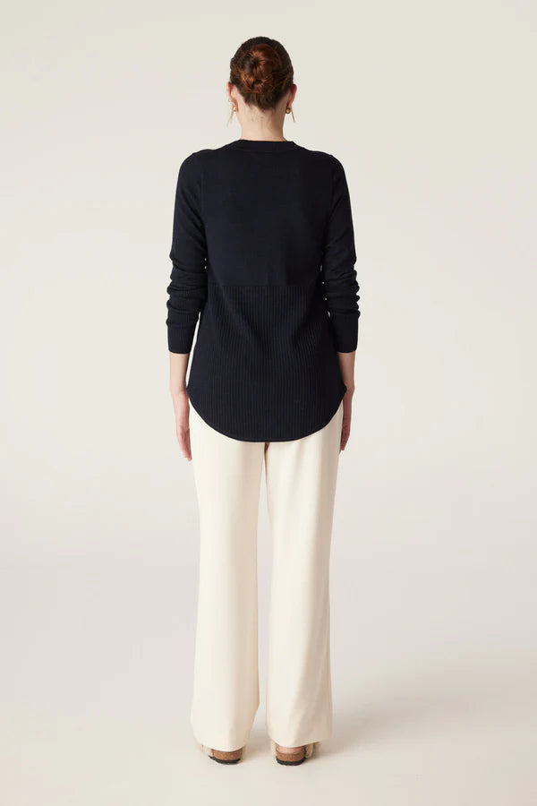 The Highlands Merino Jumper | Navy
