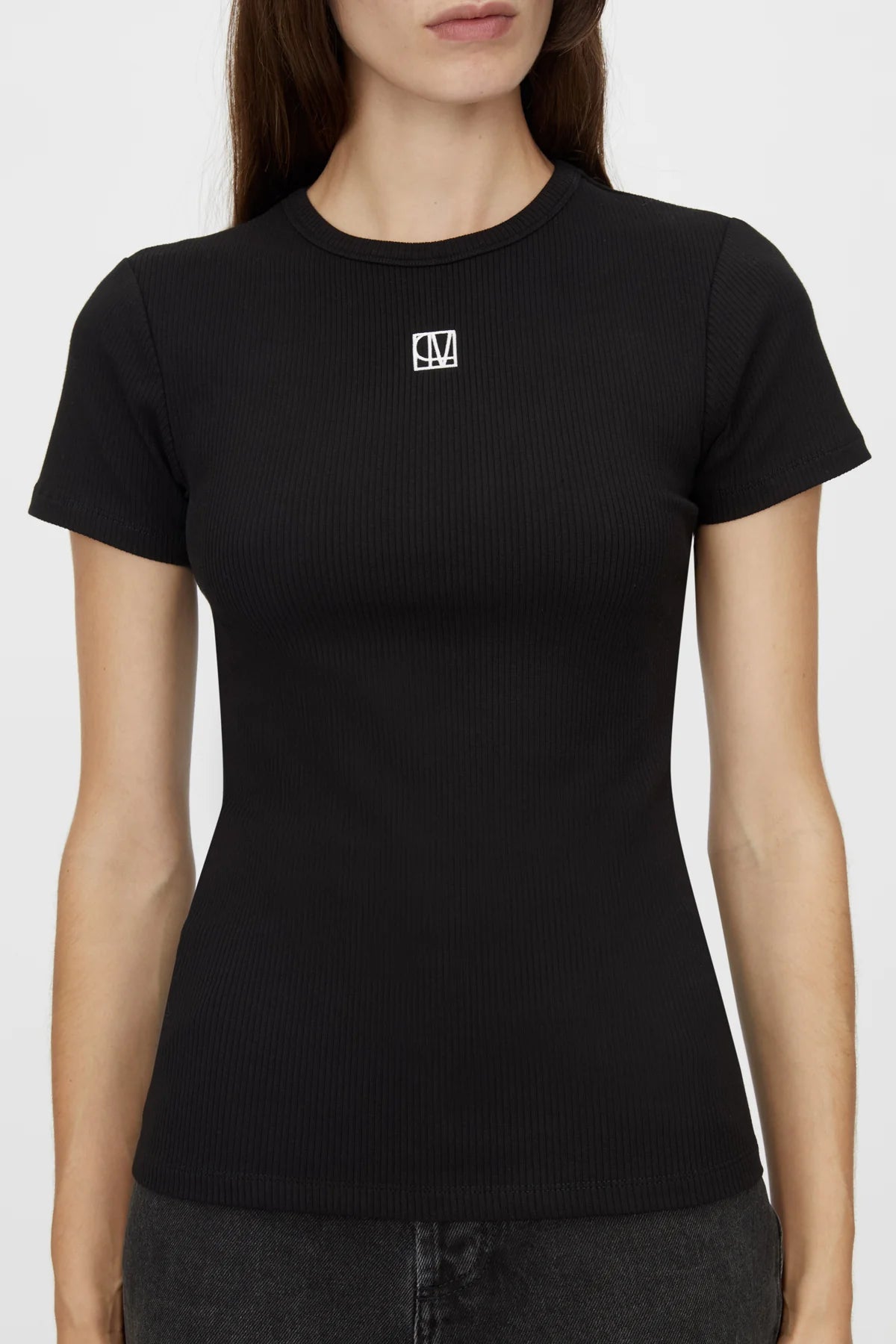 Nora Fitted Tee | Black
