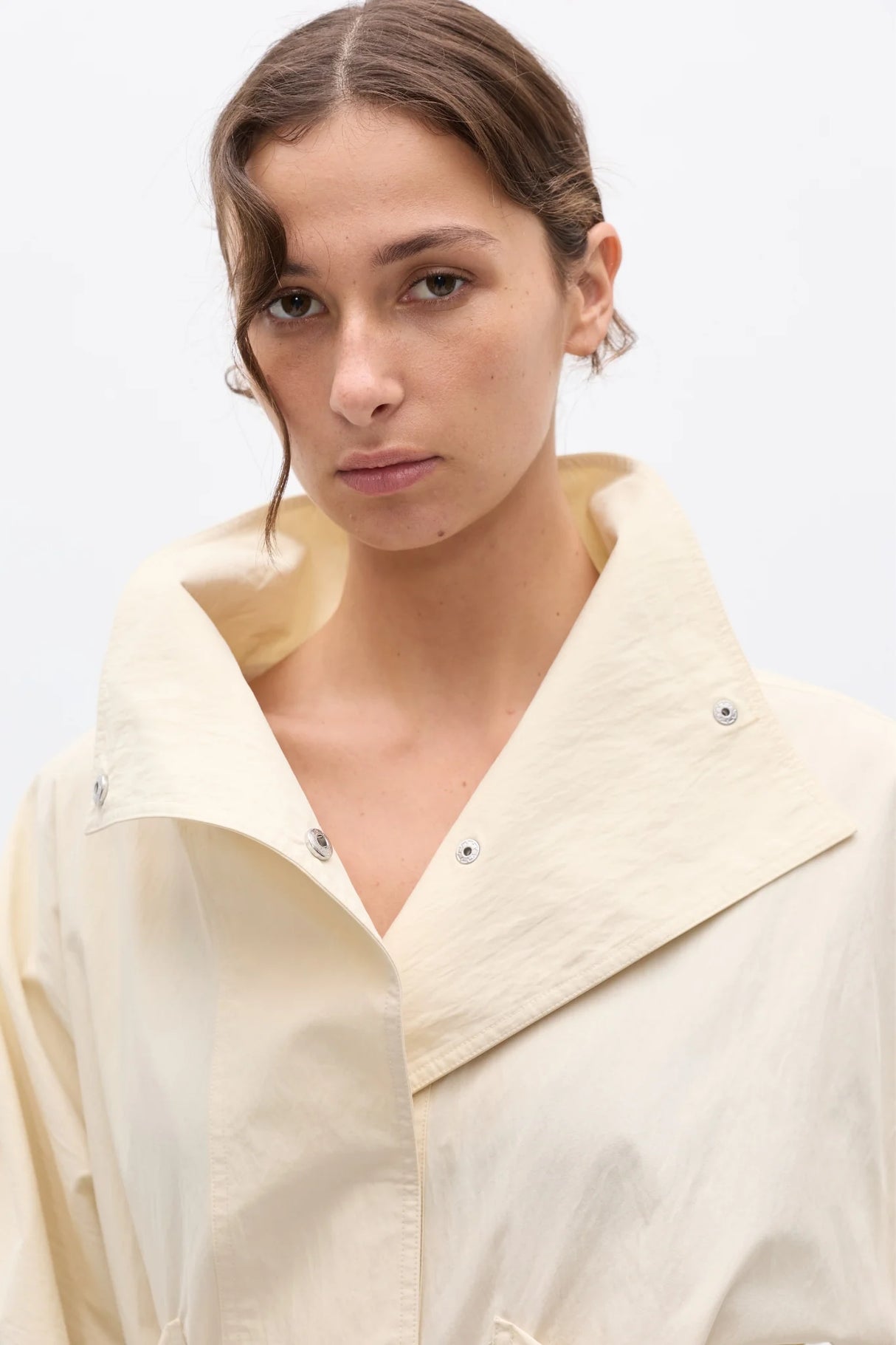 Eliza Bomber | Ivory