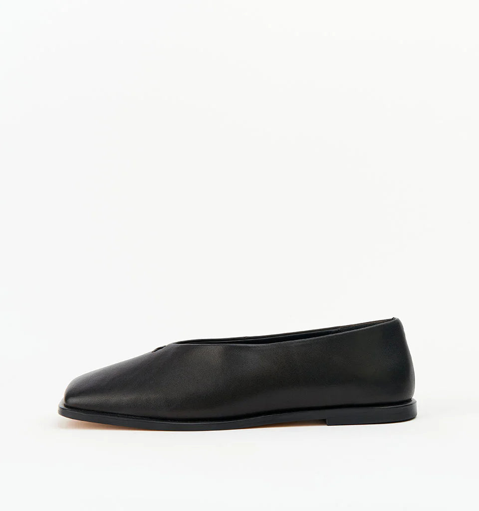 Jade | Black Tumble