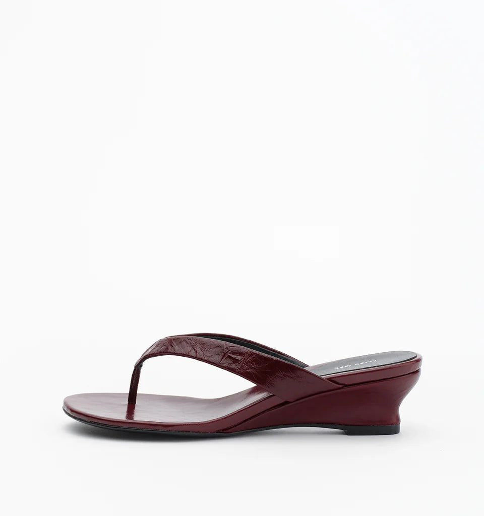 Jilly | Burgundy Oily Crinkle