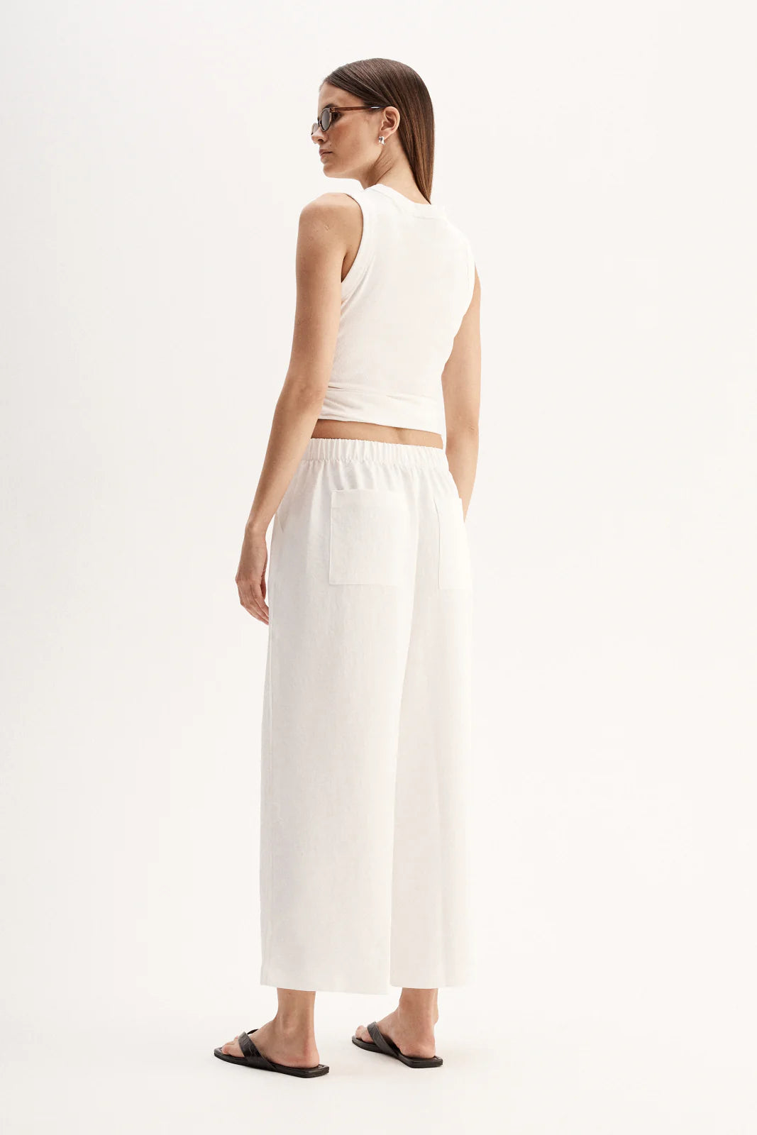 Sonia Pant | White