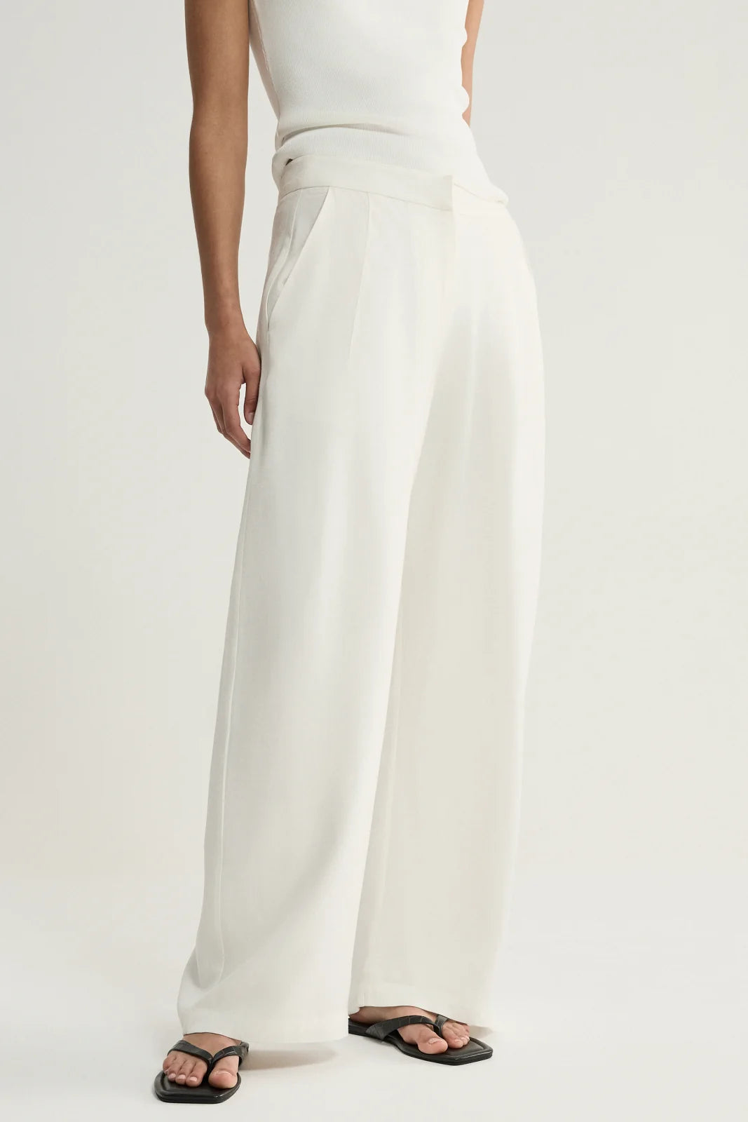 Tori Pant | White