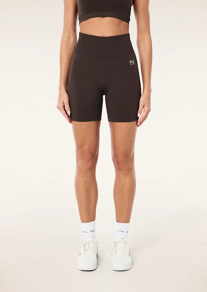 Restore Seamless 5 Inch Bike Short | Coffee Brown