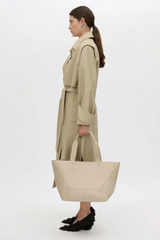 Ezra Tote | Chalk