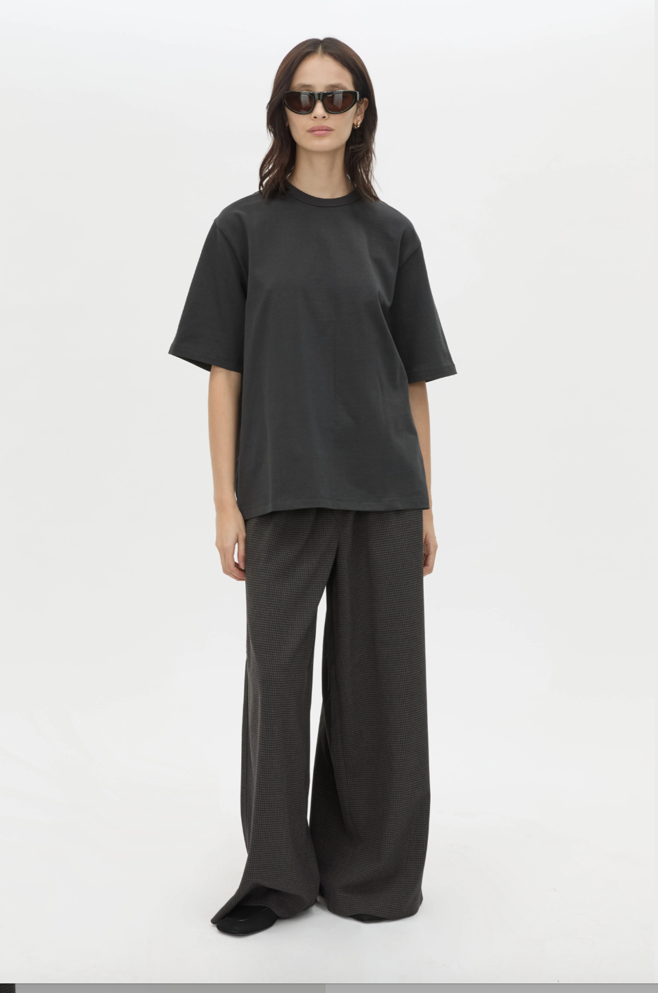 Studio Graphic Tee | Coal