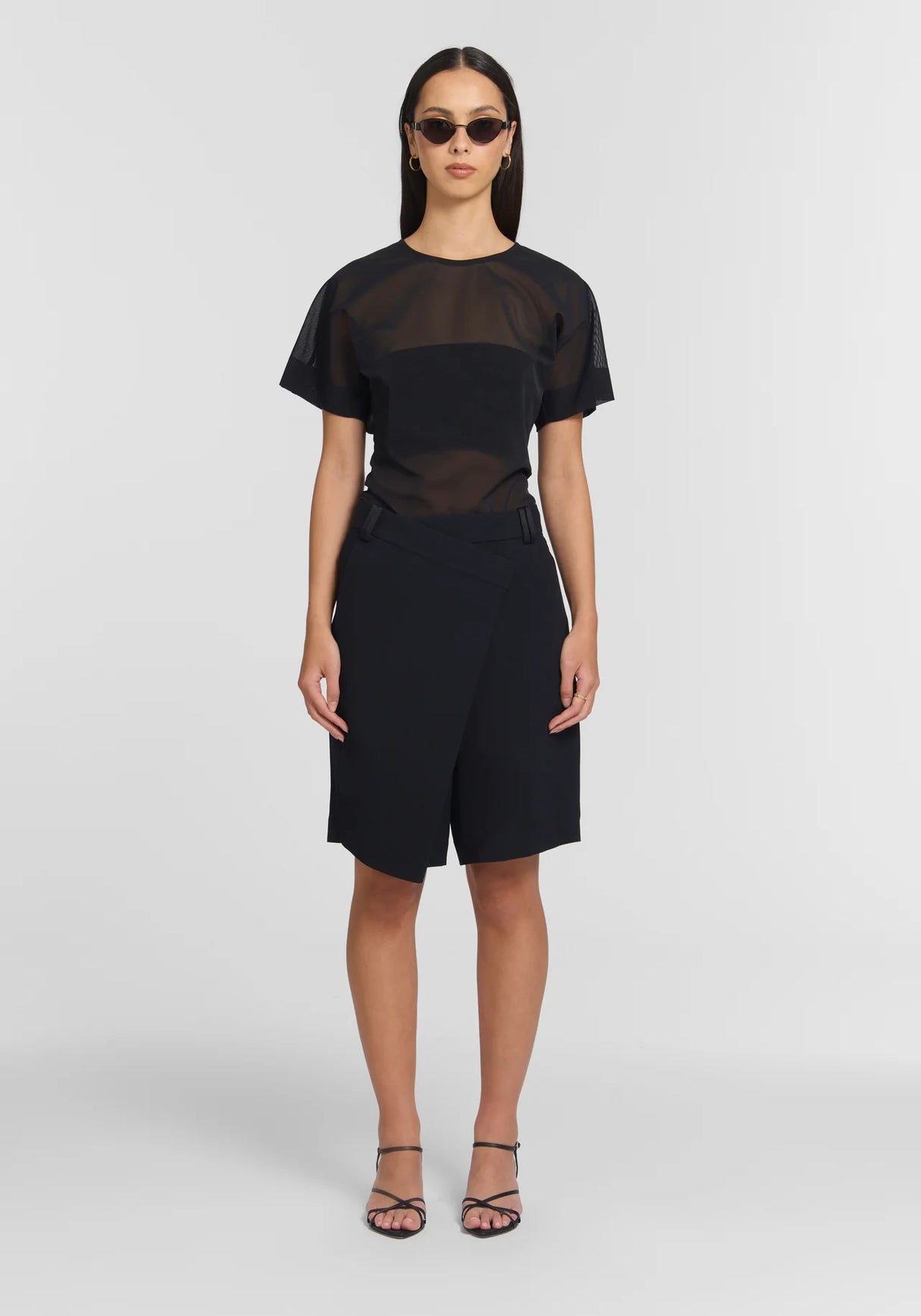 Bellatrix Short | Black