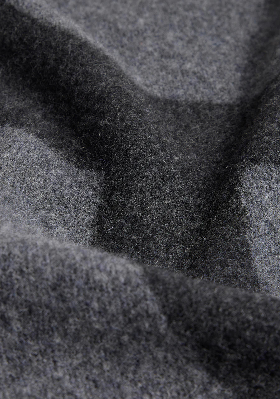 Snowdrift Merino Scarf | Charcoal