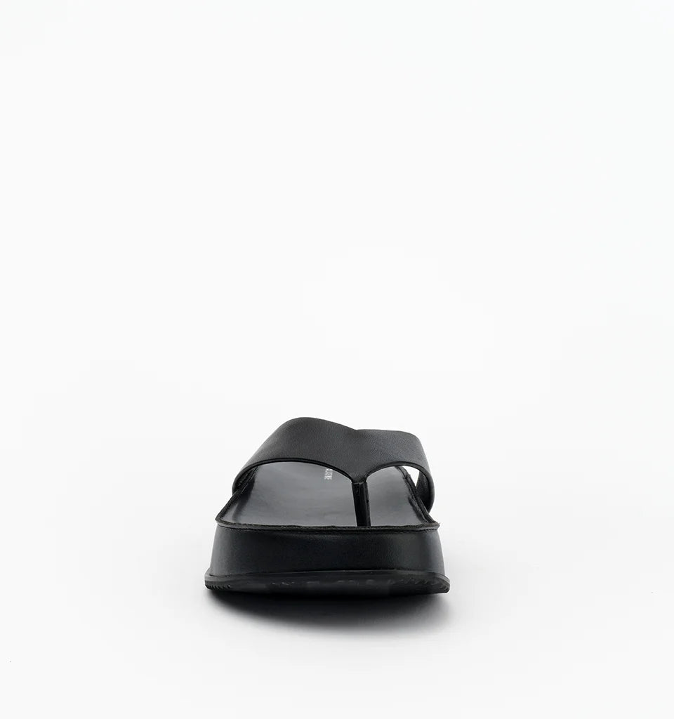 Wallace | Black Leather