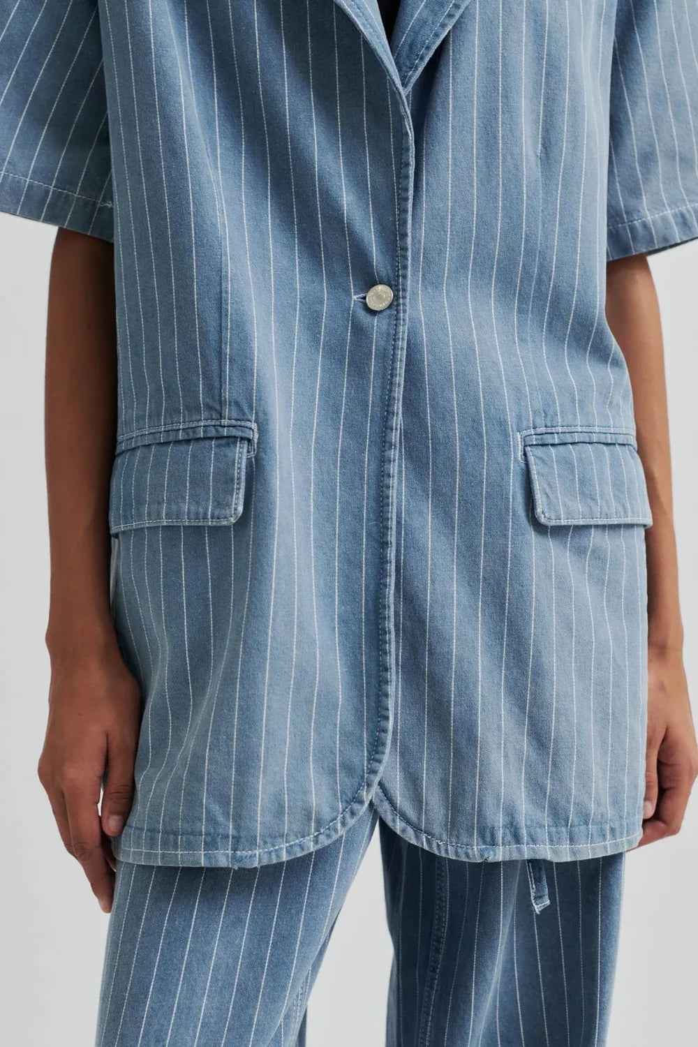 Layne Short Sleeve Blazer | Light Blue Denim