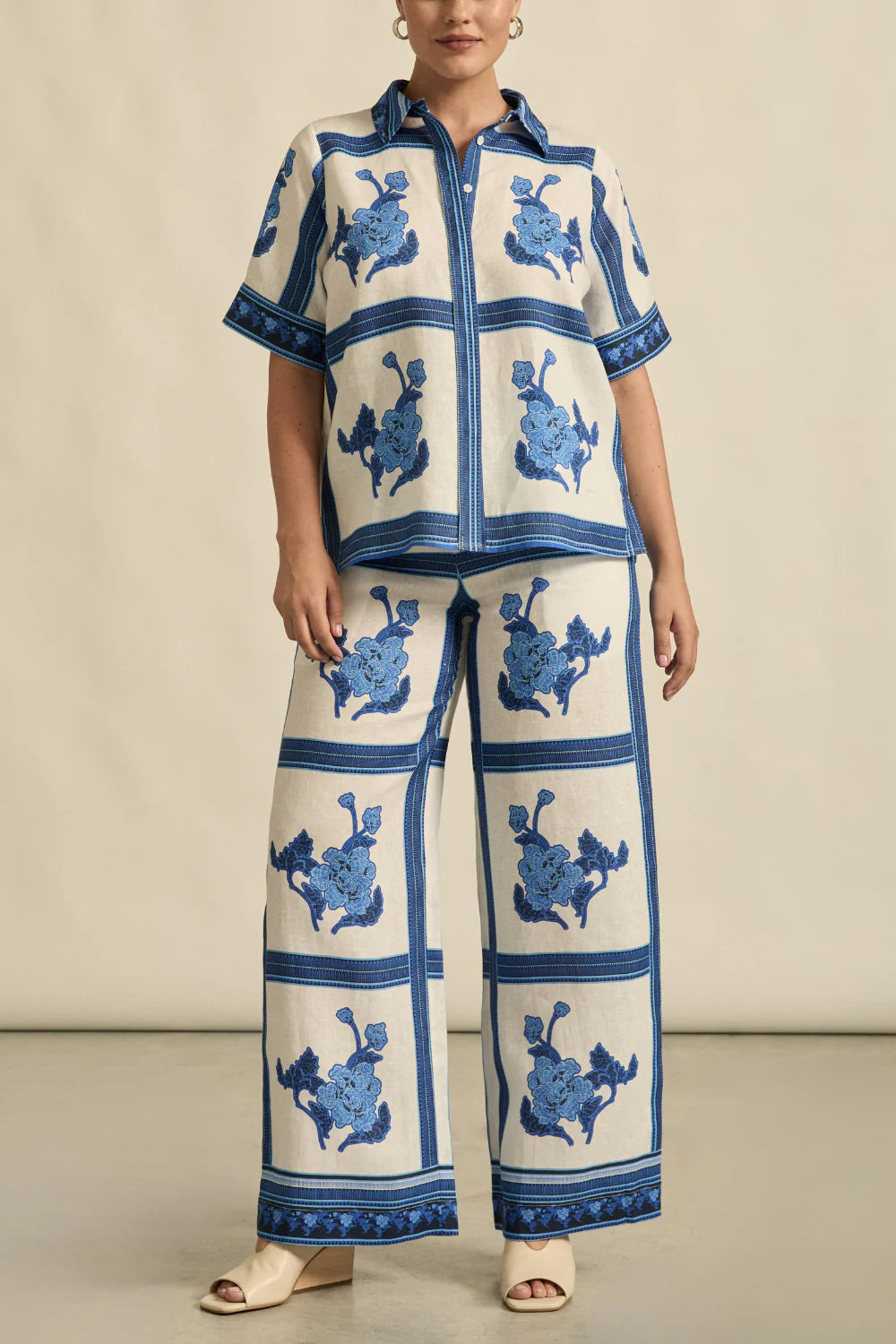 Gesture Pant | Azure College