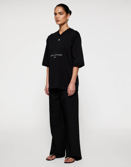 Larissa Logo Tee | Black